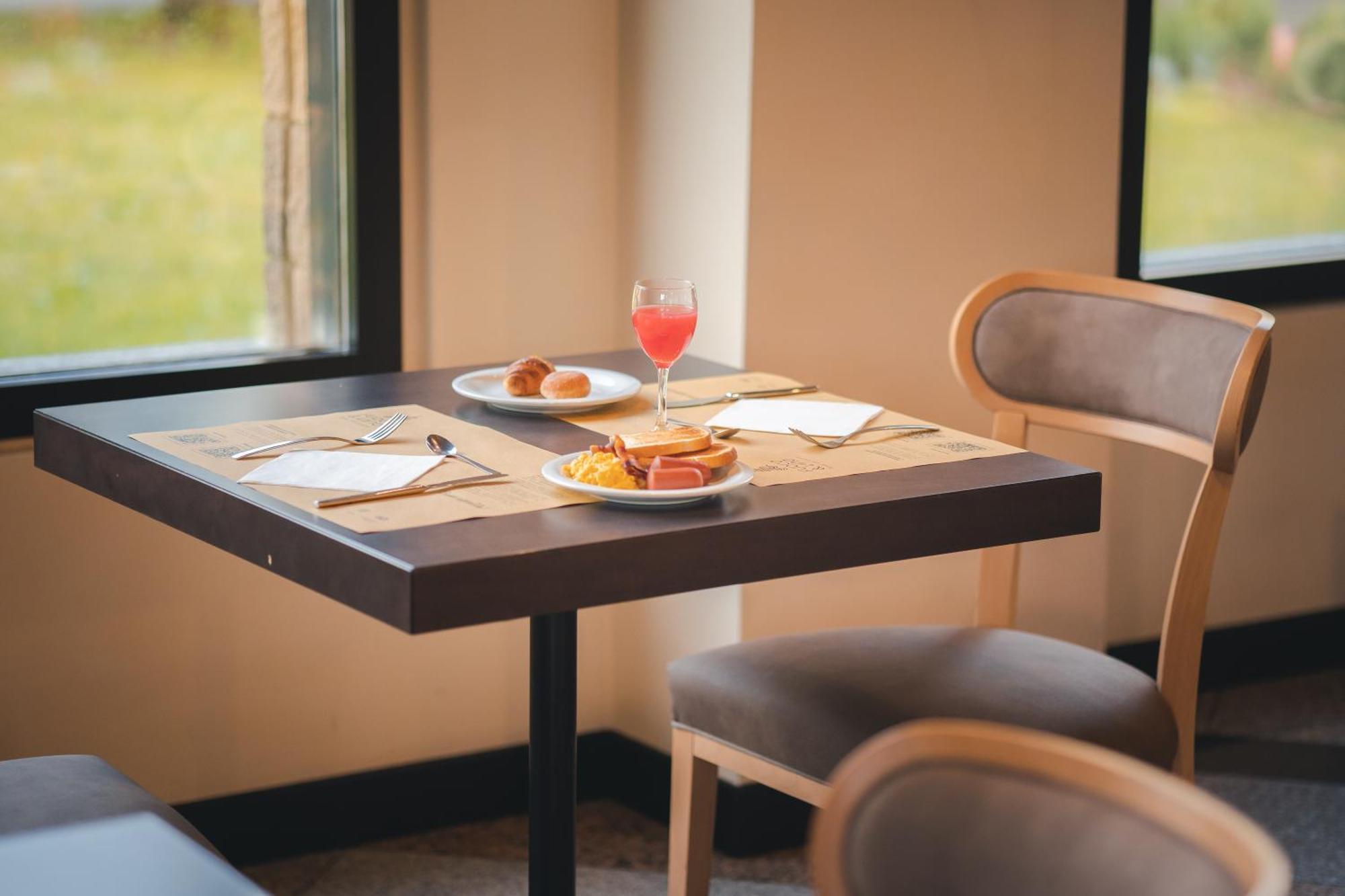 Western Mirage Fiera Hotel 4*