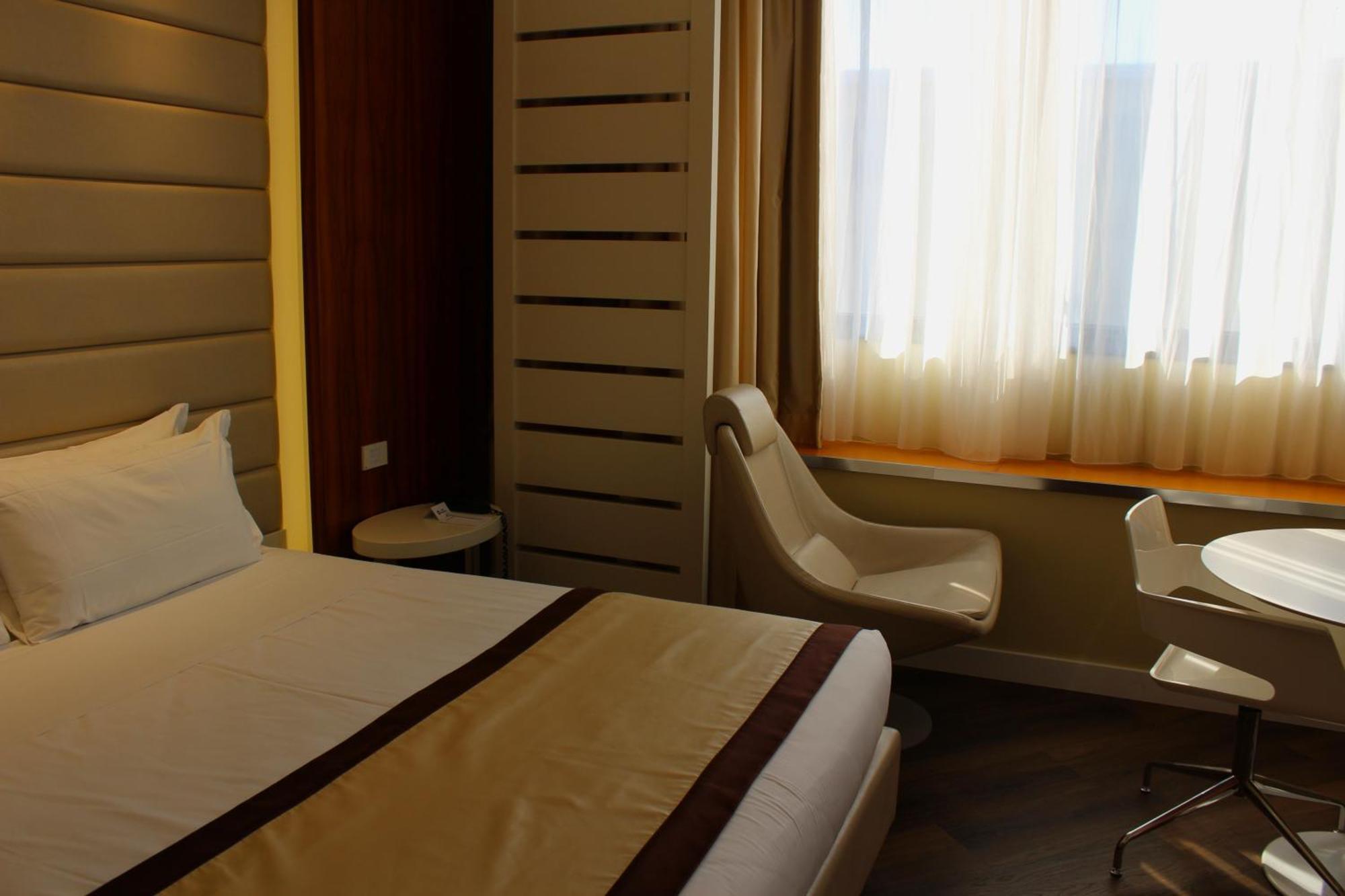 Western Mirage Fiera 4* Paderno Dugnano