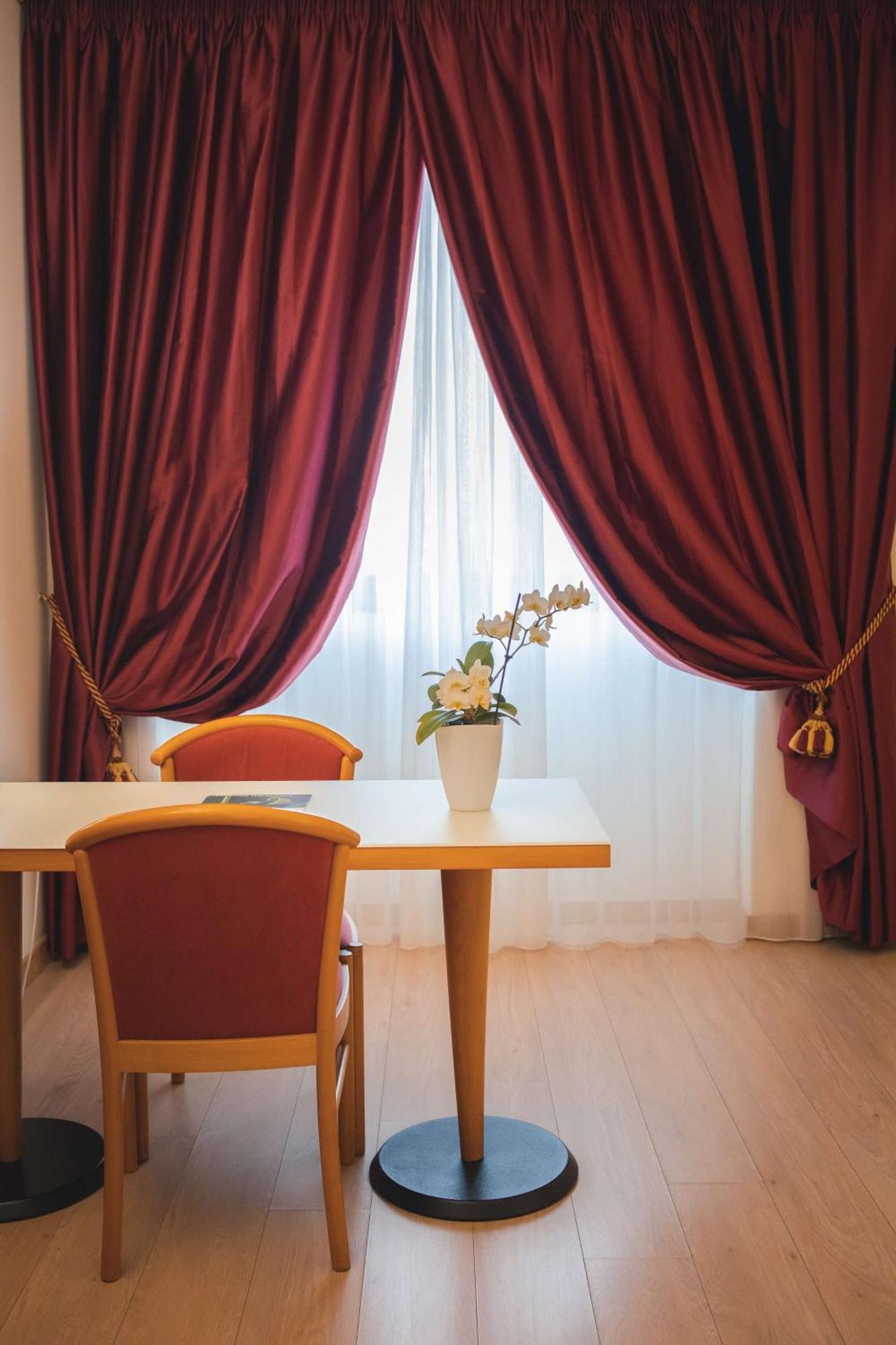Hotel Western Mirage Fiera